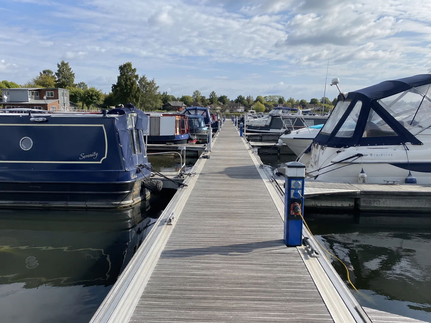 Marina pontoon